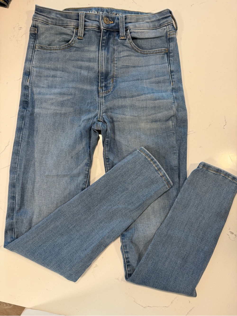 American Eagle Outfitters light blue denim jeans